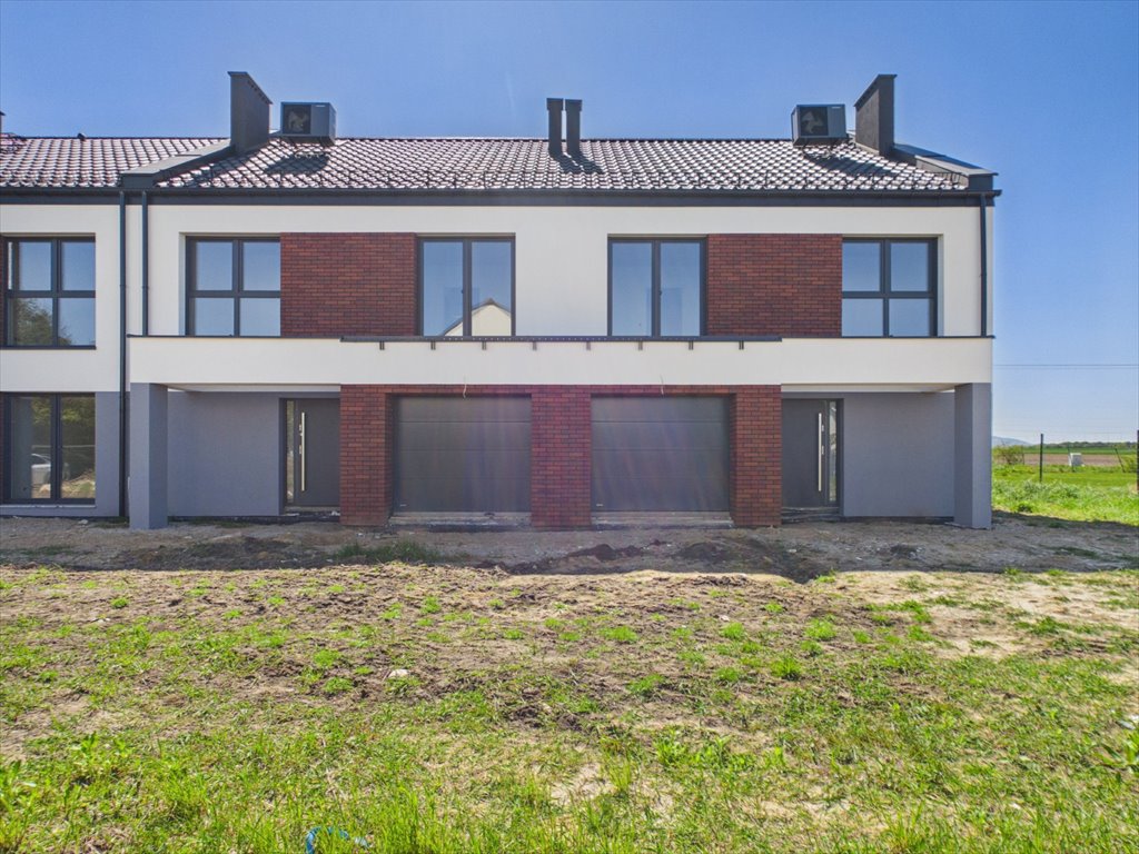 Dom z dużym ogrodem i panoramicznym widokiem - polecam! Księginice, Czereśniowa  169m2 Foto 1
