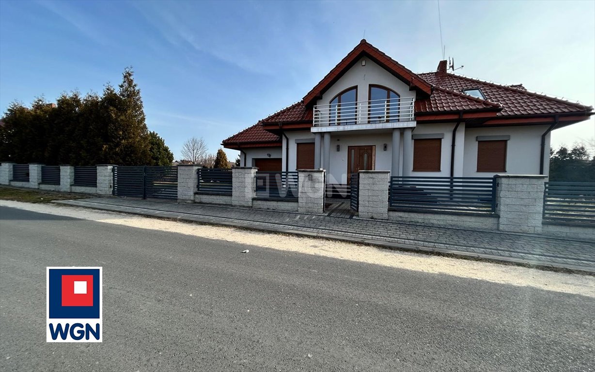 Dom na sprzedaż Trębaczew, Polna  210m2 Foto 1