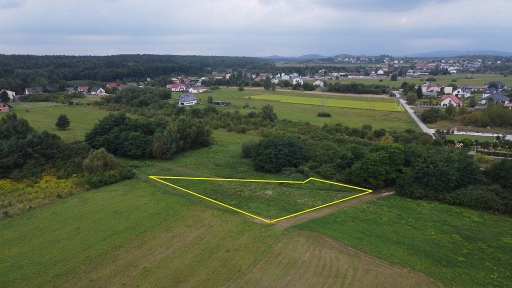 Działka 1113 m² z mediami, blisko Kielc, pod zabudowę Kostomłoty Pierwsze  1 113m2 Foto 1