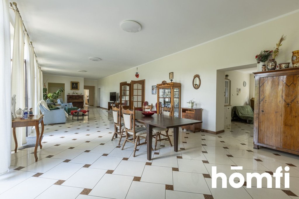 Unikalny dom 560 m² z 14 pokojami i dużą działką Boża Wola  560m2 Foto 1