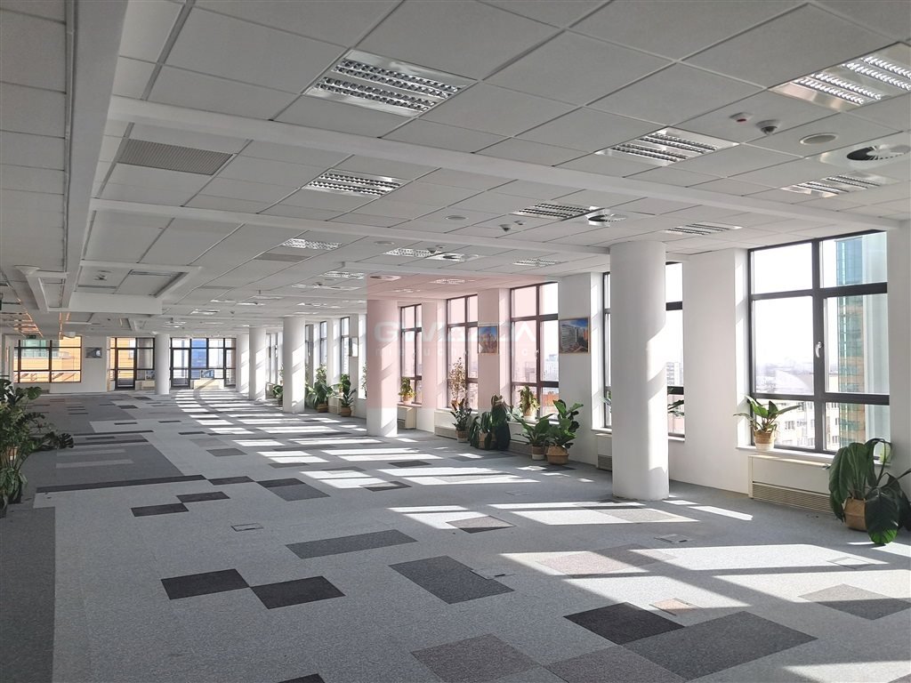 Nowoczesne biuro 540 m² w centrum Warszawy z aranżacją Warszawa, Śródmieście, Śródmieście  540m2 Foto 1