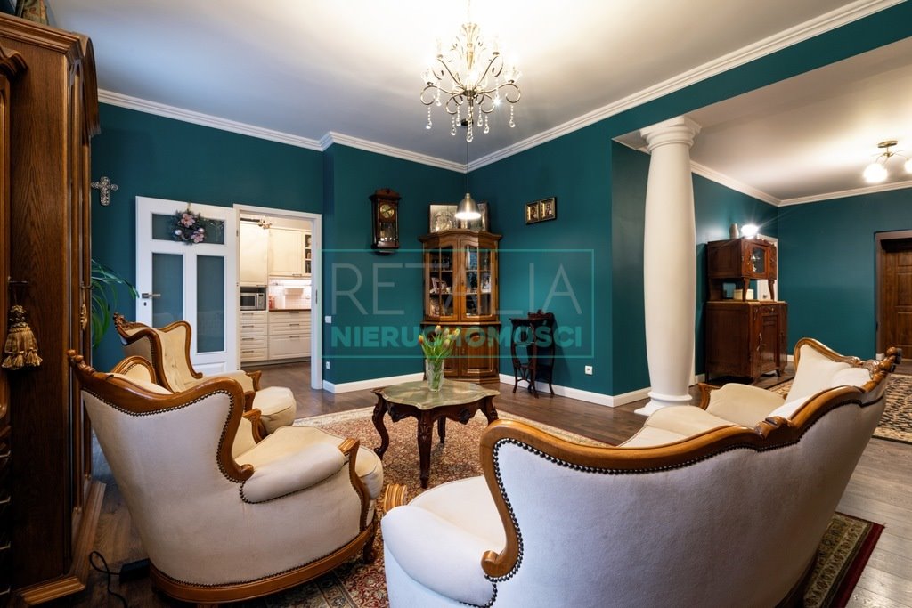 Dom 200 m2 z dwoma mieszkaniami, garaż, cisza i zieleń Brwinów  200m2 Foto 1