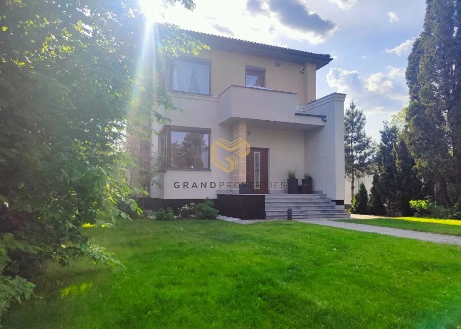 Polecam nowoczesną willę z basenem, garażem na 4 auta i SPA Warszawa, Wawer  330m2 Foto 1