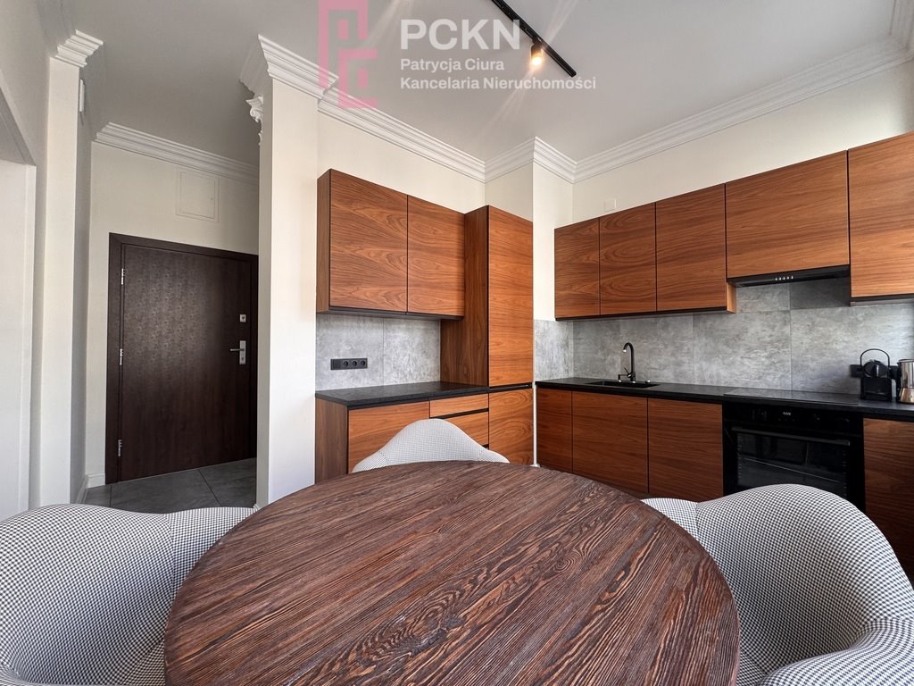 Przestronne 87 m² mieszkanie w centrum Opola z klimatyczną kamienicą Opole, Książąt Opolskich  87m2 Foto 1