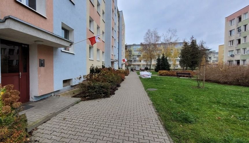 Polecam przestronne 3-pokojowe mieszkanie 48 m² z balkonem w Olsztynie Olsztyn, Kołobrzeska  48m2 Foto 1