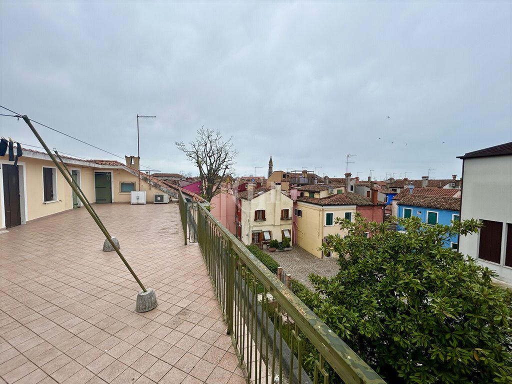 Uroczy dom 230 m² z ogrodem i tarasem (Burano) Włochy, Burano  215m2 Foto 1