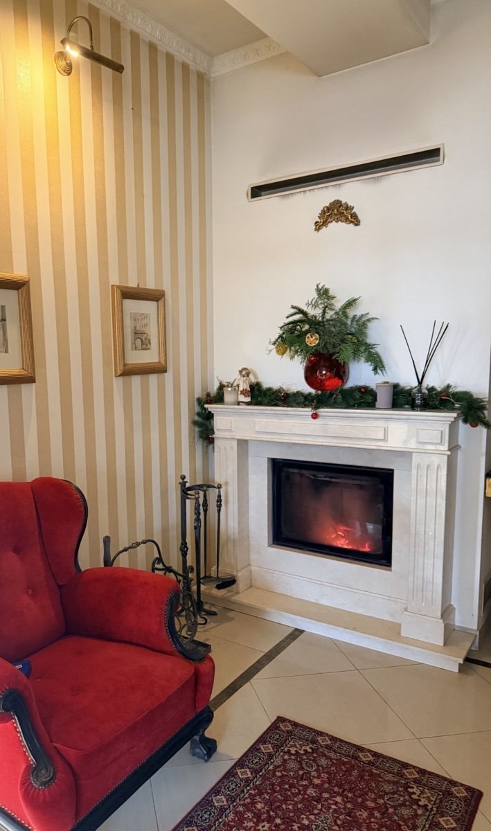 Ekskluzywny dom 290 m² z oranżerią i ogrodem w Włochach Warszawa, Włochy, Badylarska  290m2 Foto 1