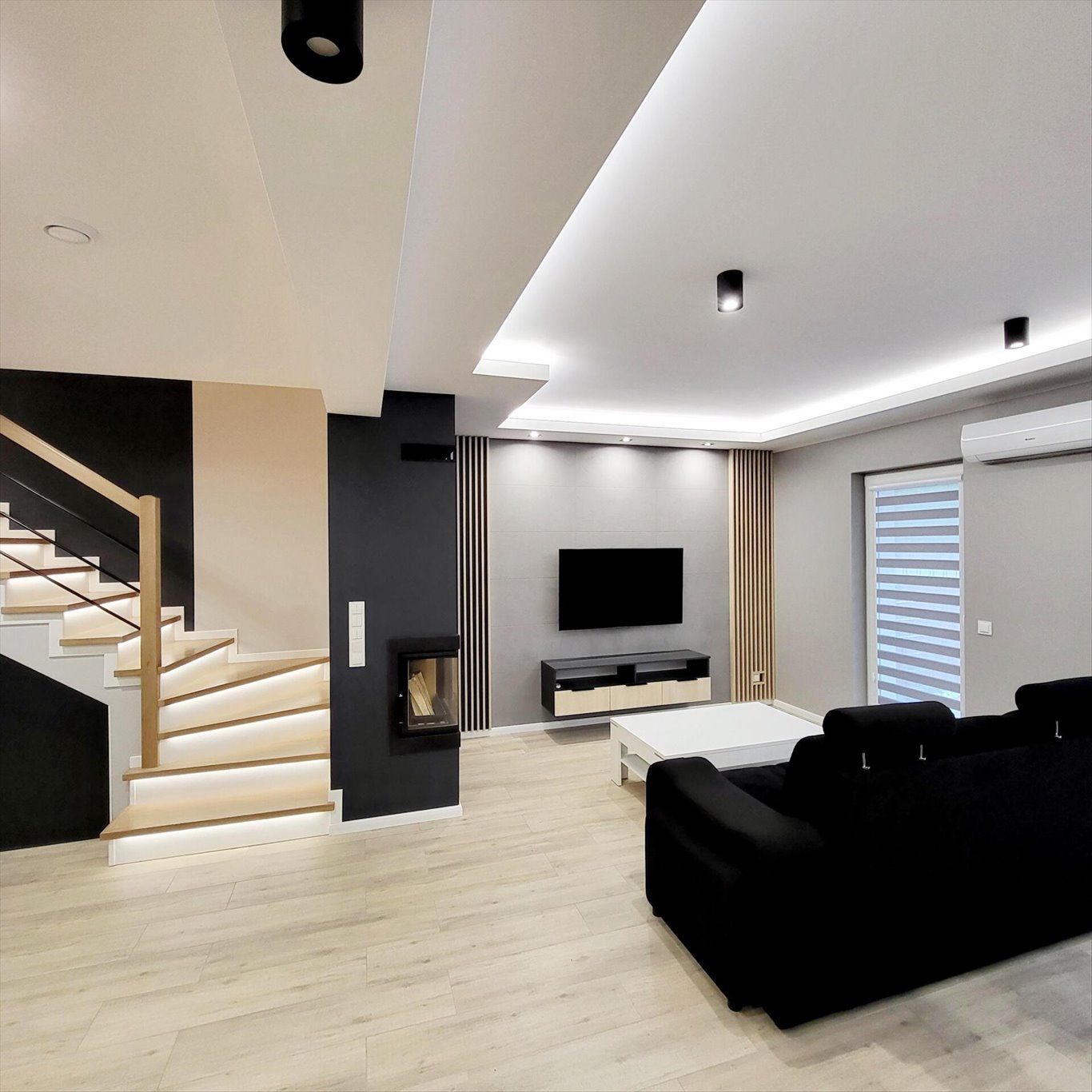 Dom na wynajem Mokronos Dolny  130m2 Foto 1