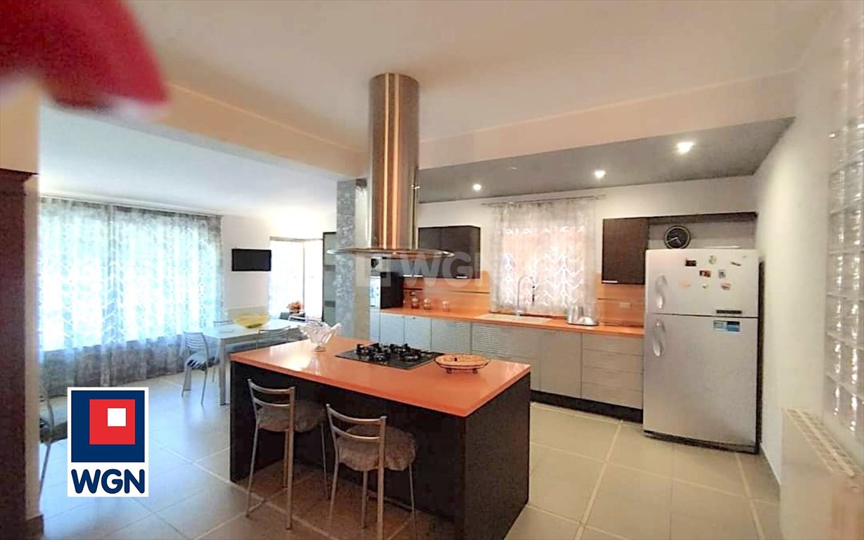 Ekskluzywna posiadłość 320 m2 z ogrodem i dwoma domami Włochy, Carini, Centrum, Carini  320m2 Foto 1