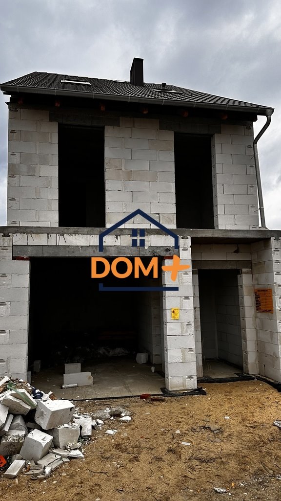 Przestronny dom z garażem, 3 sypialnie, poddasze 57 m2 Lubin, Władysława Komara  112m2 Foto 1