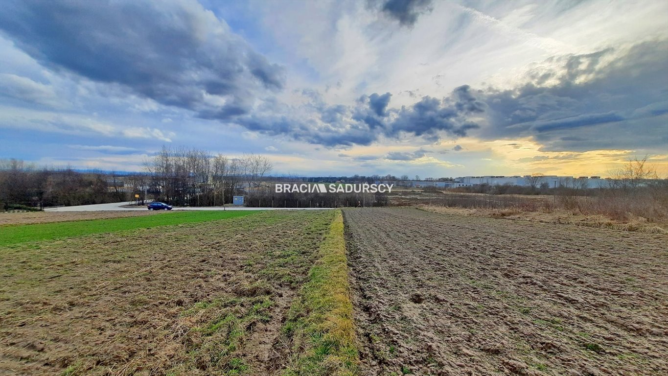 Działka produkcyjno-usługowa 2500 m² blisko lotniska Balice Morawica  2 500m2 Foto 1