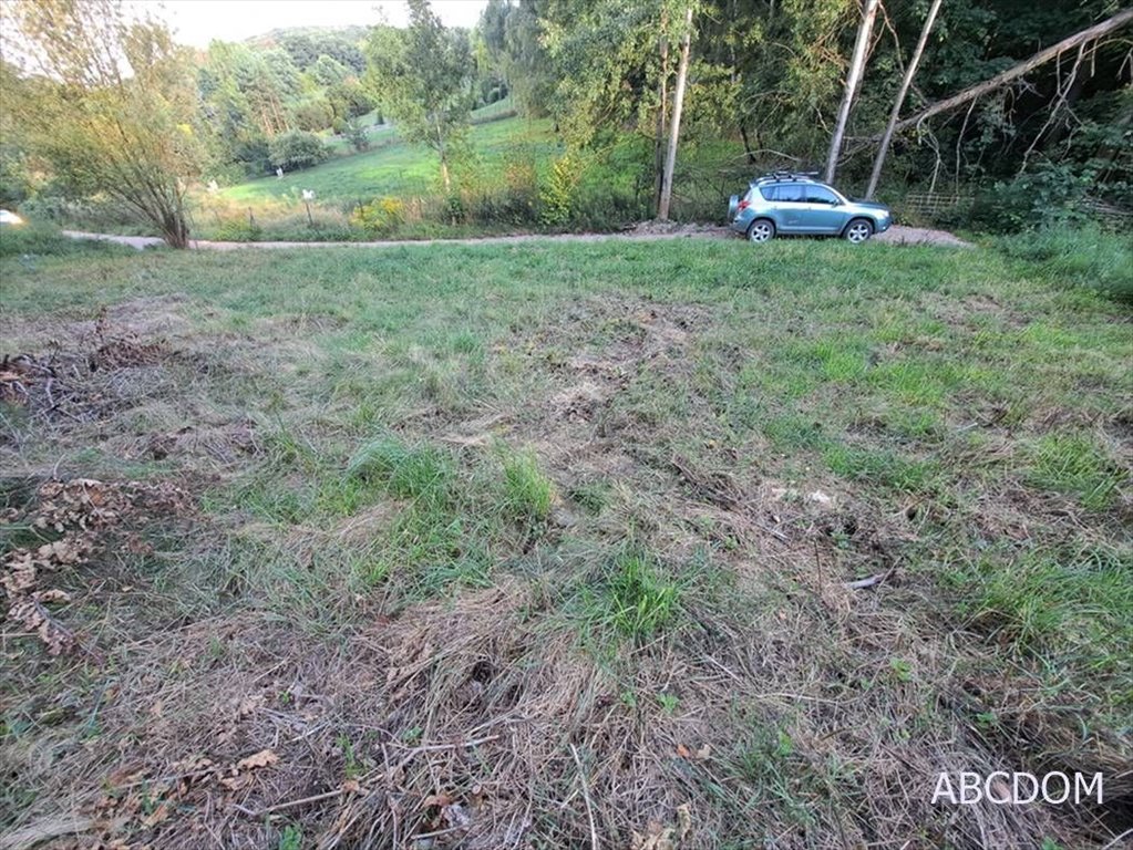 Działka budowlana 1300 m² z widokami na las i wzgórza Nielepice, Nielepice  1 300m2 Foto 1