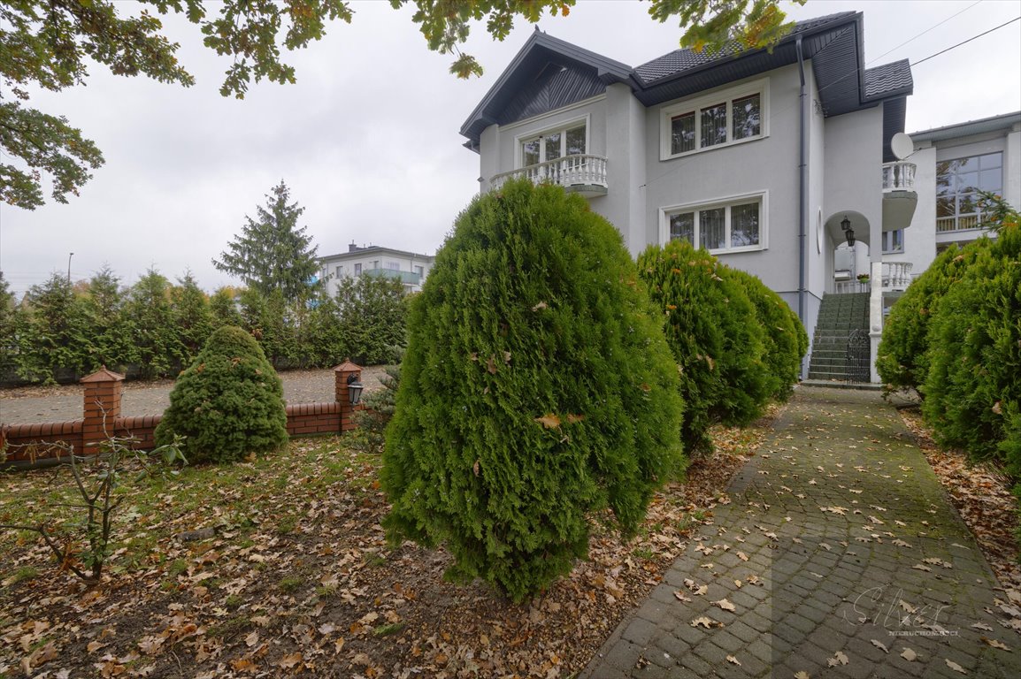 Przestronny dom 270 m2 z garażem i dużą działką Żyrardów  270m2 Foto 1