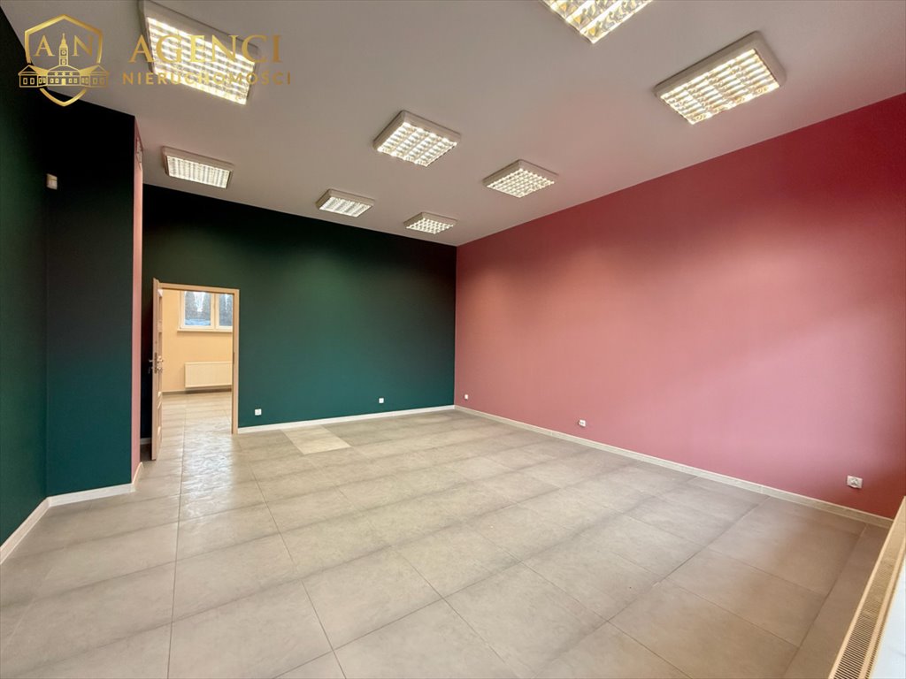 Lokal usługowy 57,8 m2 na Piaskach z witryną i parkingiem Białystok, Piaski, Jerzego Waszyngtona  58m2 Foto 1