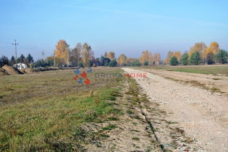Działka 750 m² pod zabudowę jednorodzinną z mediami w drodze Walendów  750m2 Foto 1