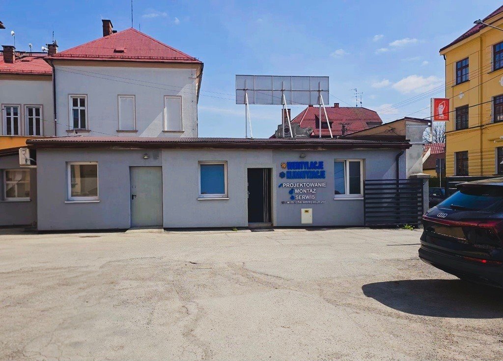Lokal 90 m² z parkingiem blisko rynku w Skoczowie Skoczów, Podkępie 2a  90m2 Foto 1