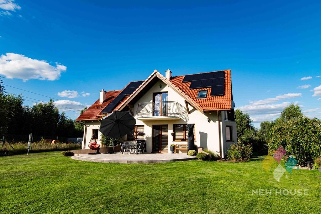 Przestronny dom z garażem, fotowoltaiką i piękną działką Stawiguda  140m2 Foto 1