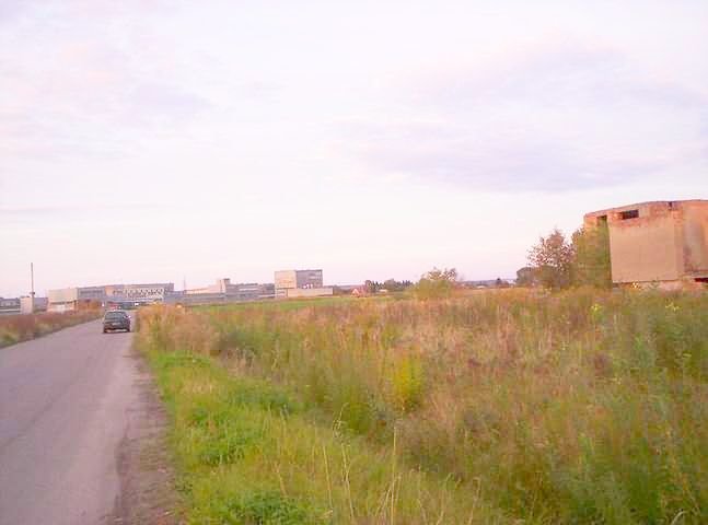 Sprzedam działkę budowlaną 1000 m² w Kłodawie z lasem i jeziorem Kłodawa  1 000m2 Foto 1