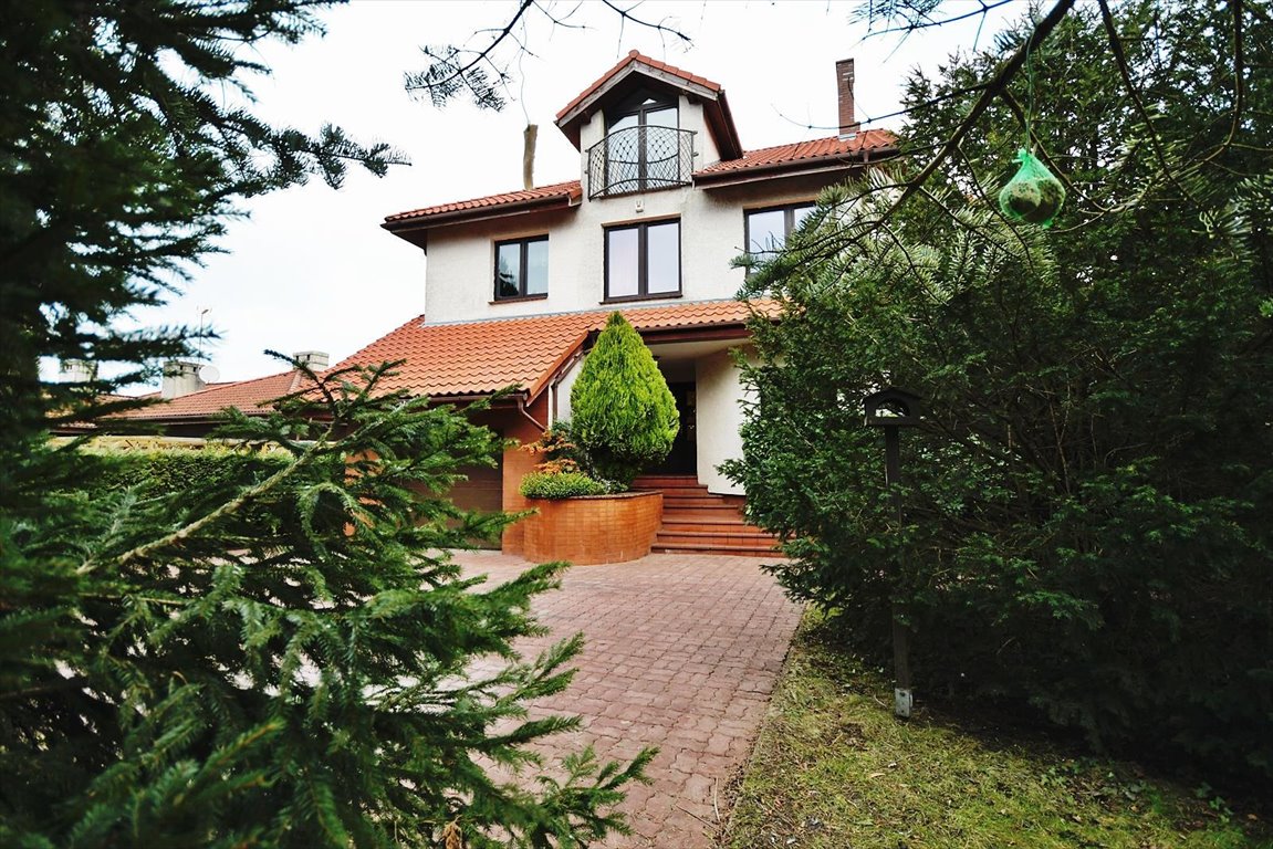 Przestronny dom 450 m2 z osobnym mieszkaniem i dużą działką Kołobrzeg  450m2 Foto 1