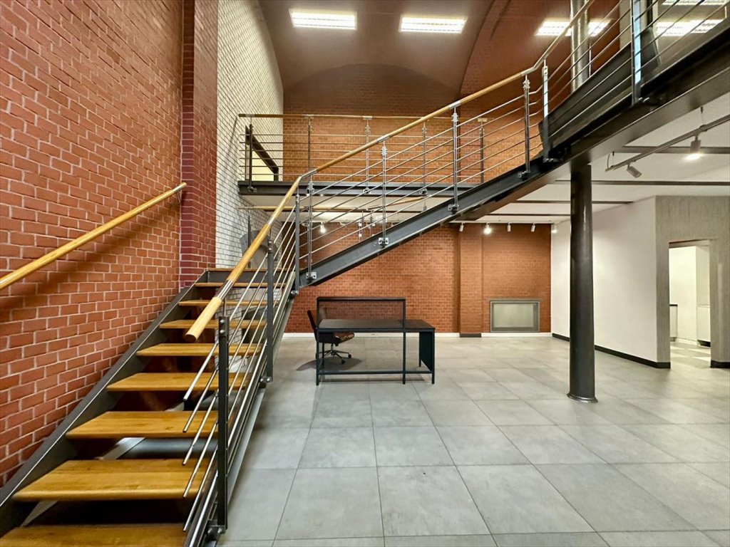 Nowoczesny lokal biurowy 116 m2 w Katowicach z antresolą Katowice, ks. bp. Herberta Bednorza  116m2 Foto 1