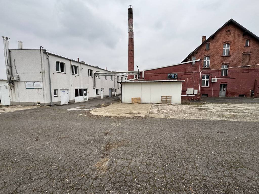 Nieruchomość 1,36 ha w Łambinowicach - sprzedaż w konkursie Łambinowice  1 762m2 Foto 1