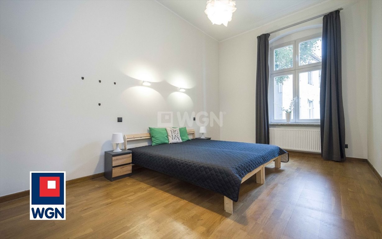 Mieszkanie trzypokojowe na sprzedaż Bytom, Śródmieście, Sądowa  85m2 Foto 1