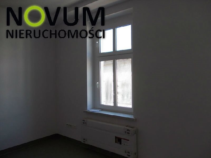 Lokal użytkowy na wynajem Tarnowskie Góry 18m2 Foto 1 Lokal użytkowy na wynajem Tarnowskie Góry 18m2 Foto 1