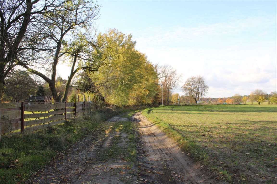 Działka budowlana na sprzedaż Mesze  1 000m2 Foto 4