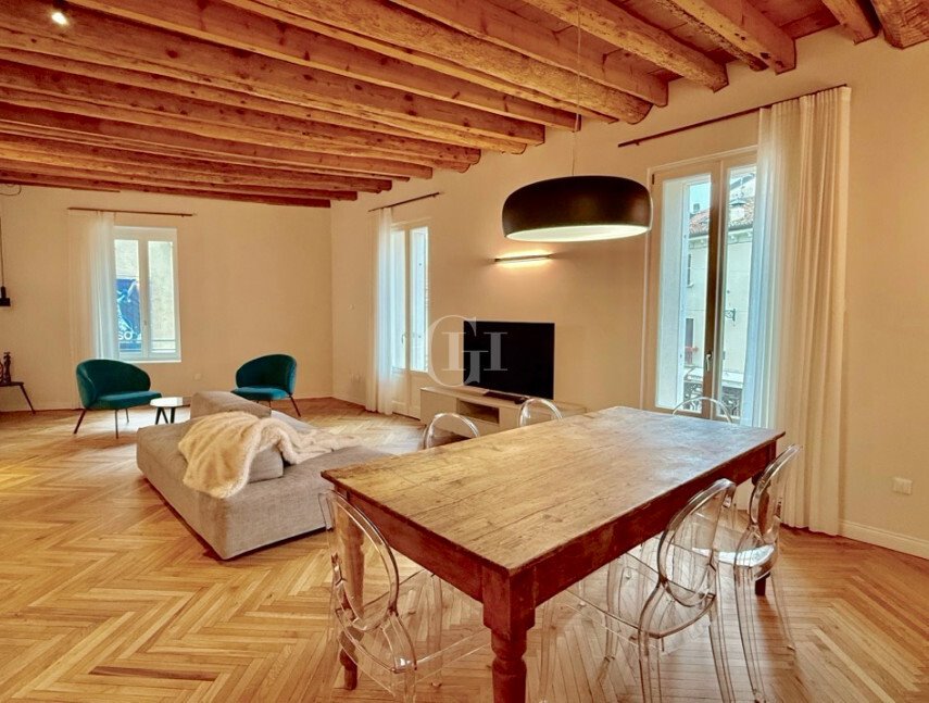 Ekskluzywne 135 m² z widokiem na katedrę i taras Włochy, Desenzano del Garda  135m2 Foto 1