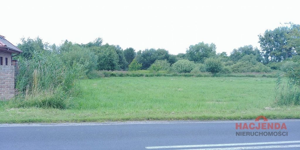 Działka pod zabudowę z usługami, 1500 m² w Trzebież. Trzebież  1 402m2 Foto 1