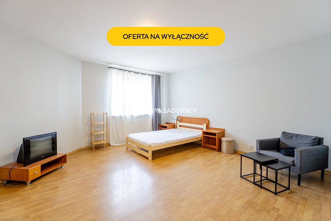 Kawalerka 35 m² na Ruczaju, zamknięte osiedle - polecam!: Kraków Dębniki, Ruczaj: Lubostroń