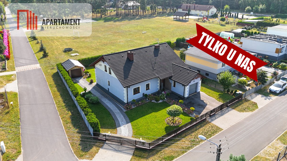 Dom z potencjałem na dużą działkę i garażem w Polichnie Polichno  123m2 Foto 1