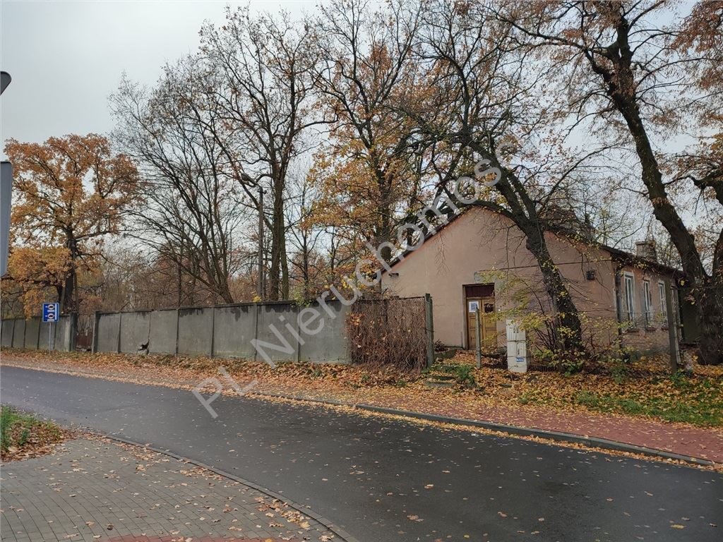 Działka z domem do remontu 799 m2 w Pruszkowie Pruszków  799m2 Foto 1
