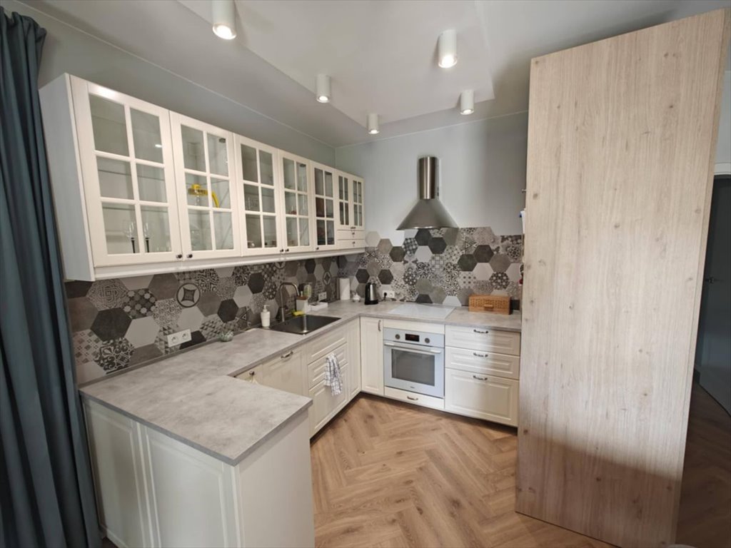 Mieszkanie trzypokojowe na sprzedaż Jelenia Góra  59m2 Foto 1