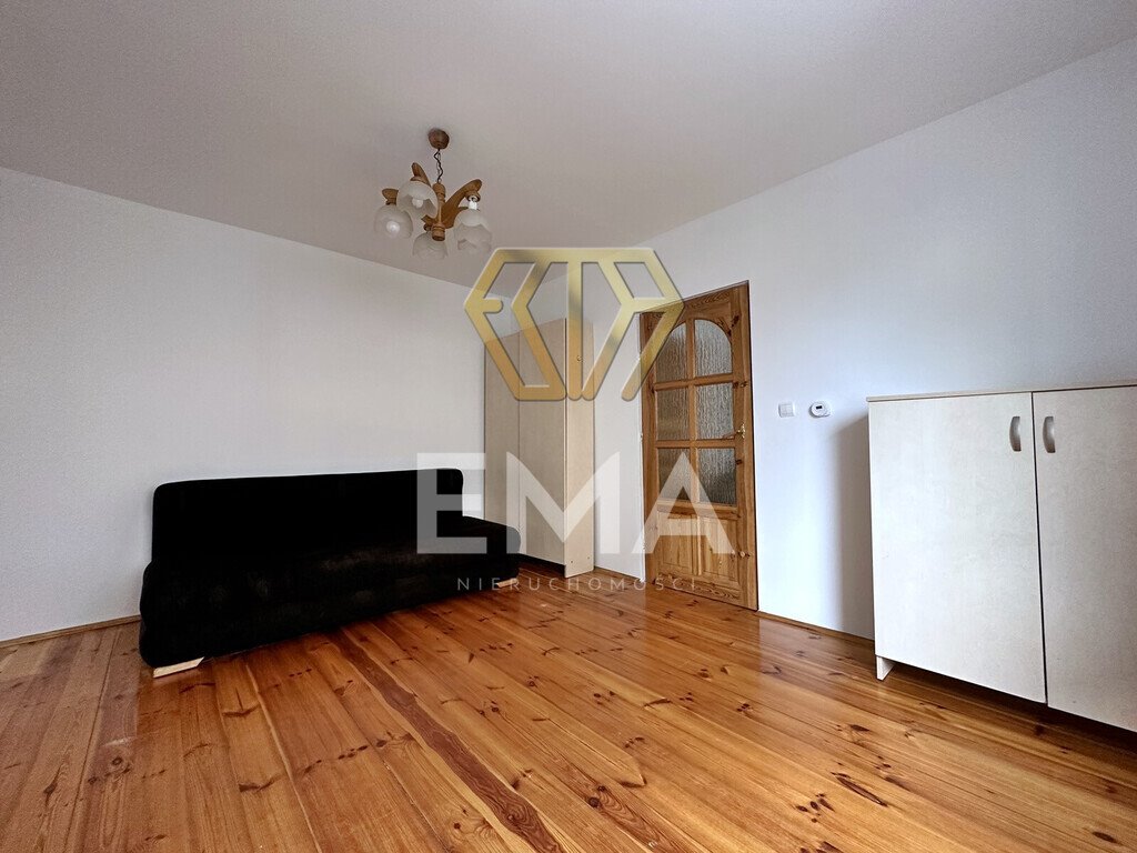 Polecam dwupokojowe mieszkanie 48 m² z niezależnym wejściem i dostępem do podwórka Częstochowa, Stradom, Marynarki Wojennej  48m2 Foto 1