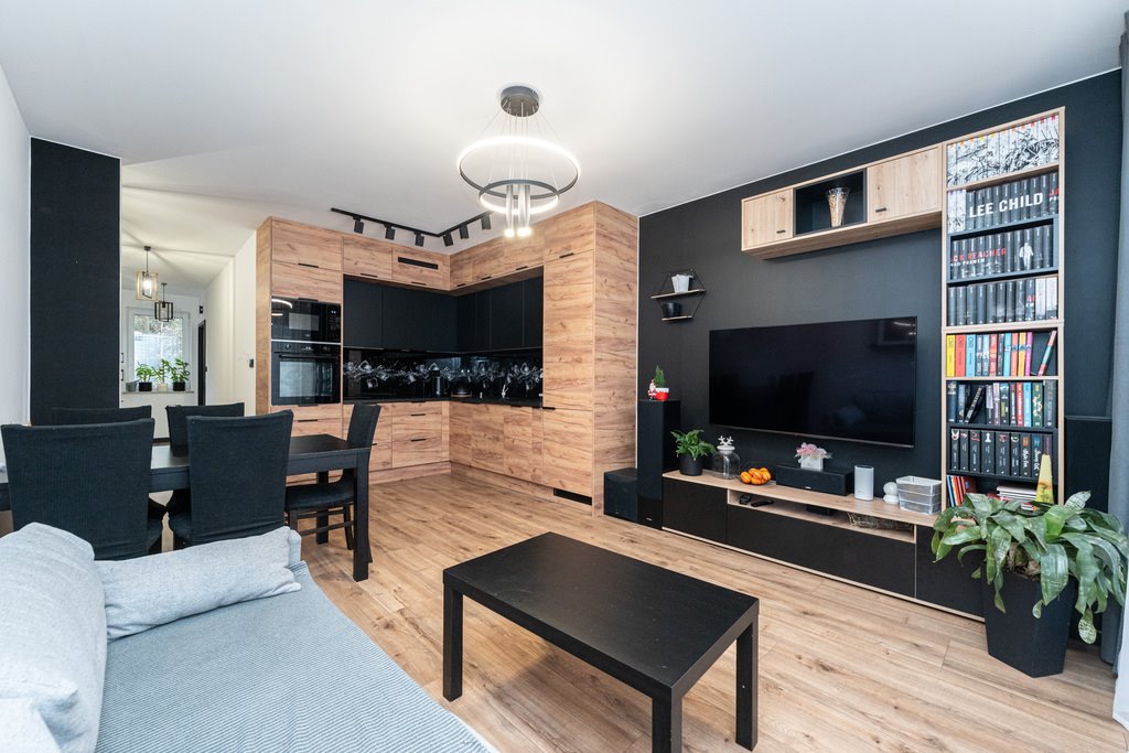 Przestronne 132 m² z balkonem, garażem i 5 sypialniami Marki, Akacjowa 19  133m2 Foto 1