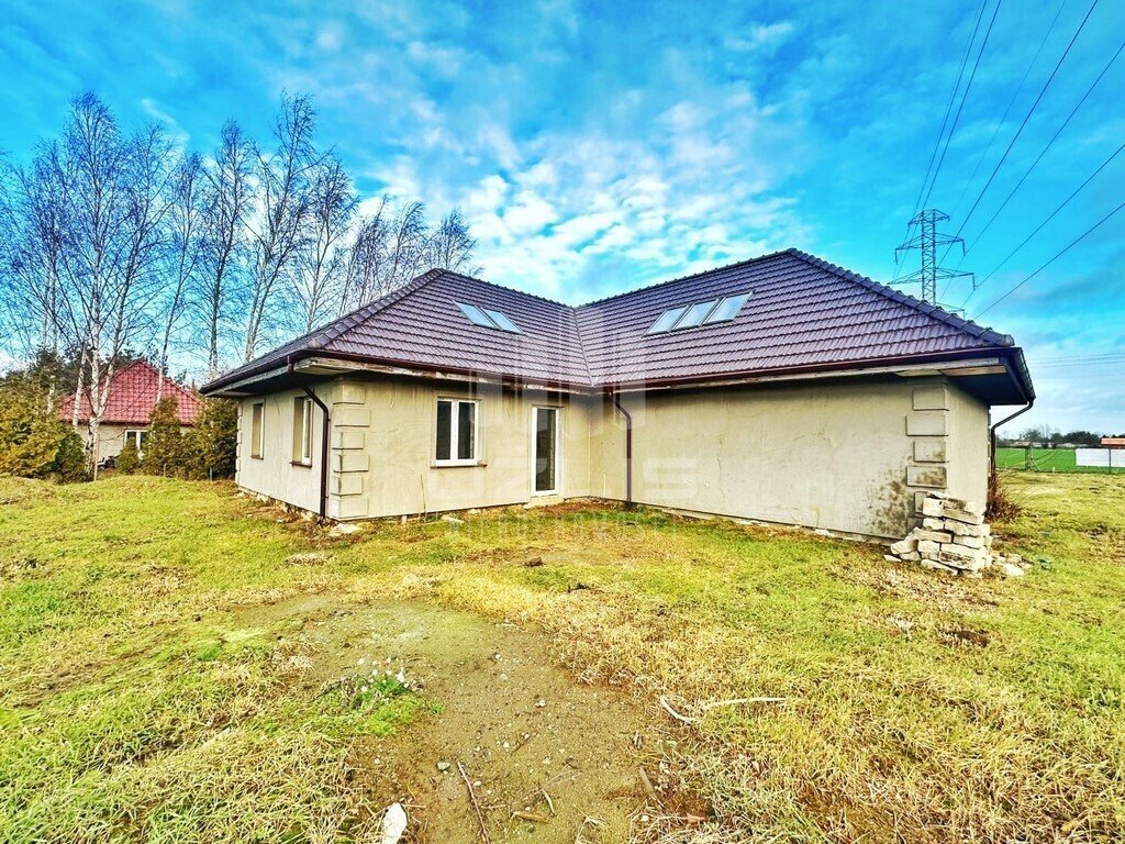 Dom z potencjałem 322 m2 na działce 1470 m2 w Tczewskich Łąkach Tczewskie Łąki, Wałowa  332m2 Foto 1