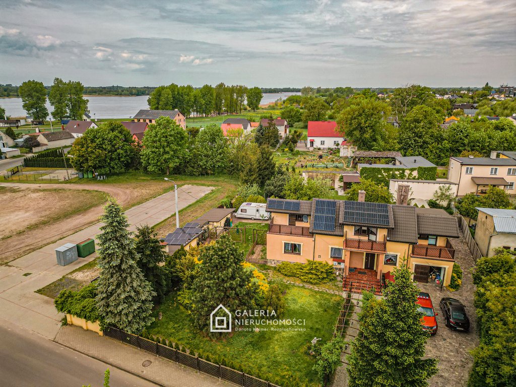 Dom z dwoma niezależnymi mieszkaniami, 315 m², ogród Rogowo, im. Klemensa Maciaszczyka  315m2 Foto 1