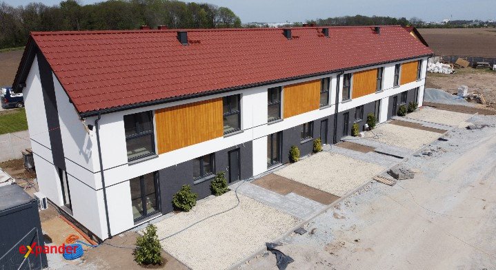 Do sprzedania dom szeregowy 105 m² z działką 202 m² w Baranowicach Baranowice  105m2 Foto 1