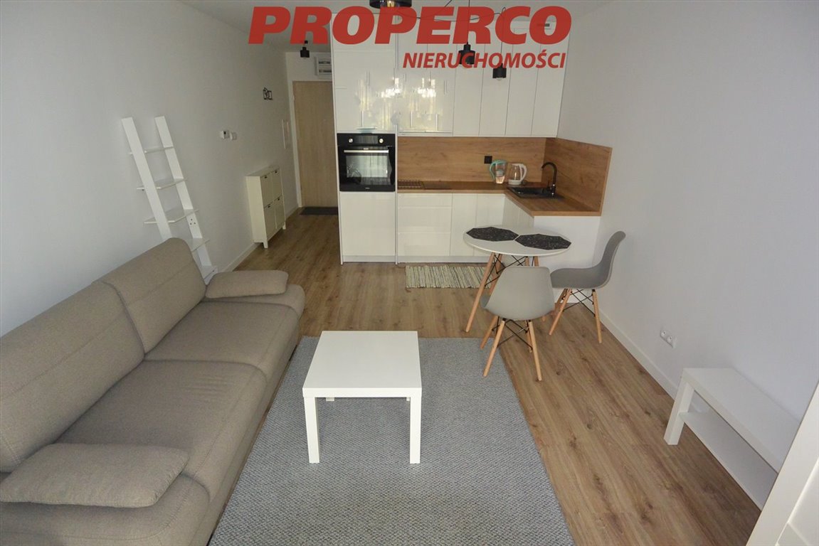 Kawalerka na wynajem Kielce, Centrum, 1-go Maja  28m2 Foto 1