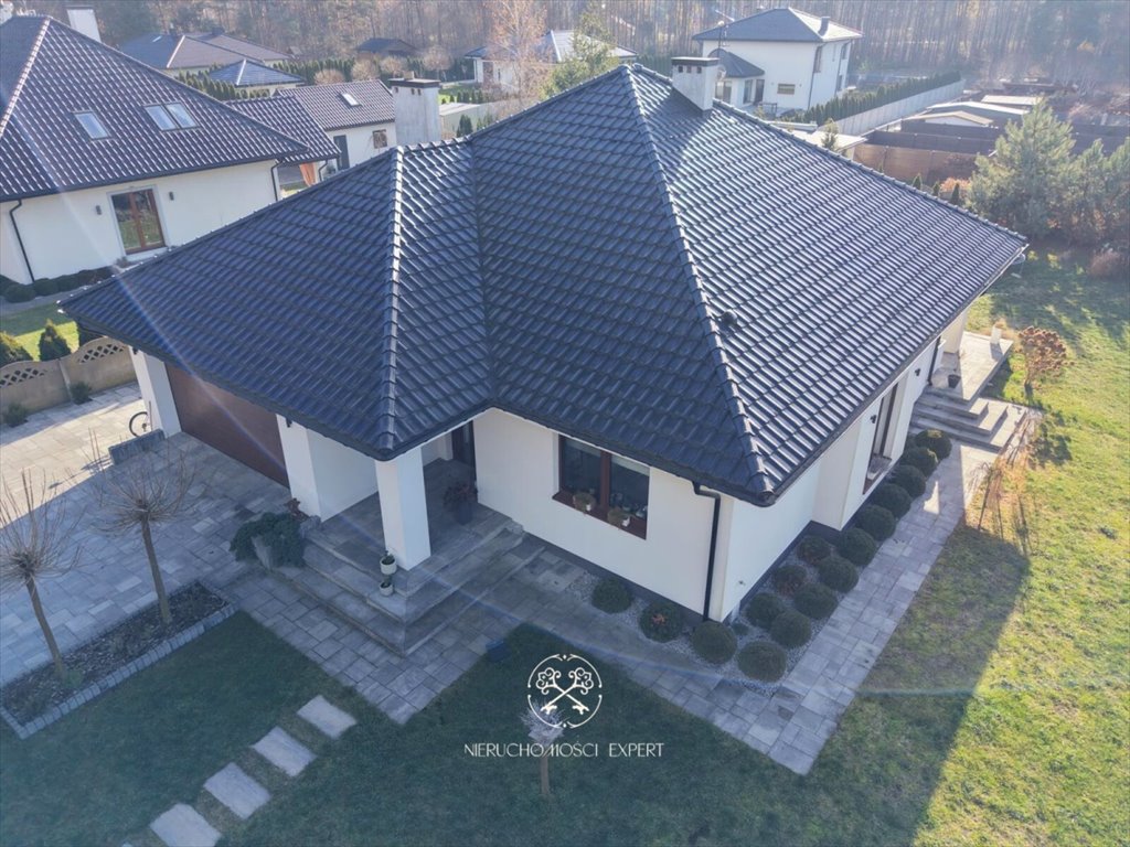 Dom na sprzedaż Ostrowiec Świętokrzyski, Ostrowiec Świętokrzyski, Fiołkowa  130m2 Foto 1