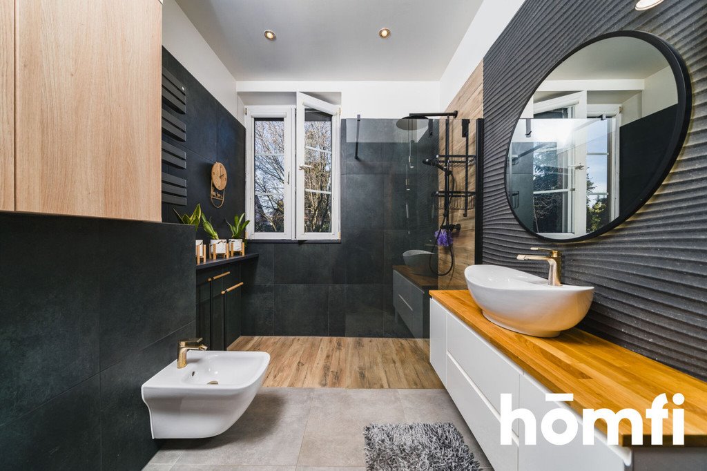 Dom z potencjałem 468 m², garaże, taras, do remontu Modlniczka, Wąwozowa  527m2 Foto 1