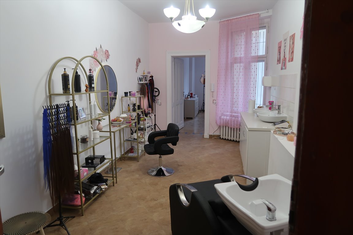 Mieszkanie czteropokojowe  na sprzedaż Legnica  88m2 Foto 1