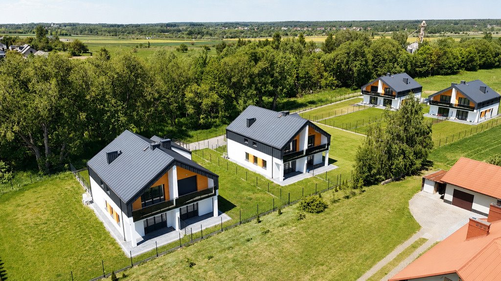 Wyjątkowy dom bliźniaczy 94 m2 z garażem i tarasem Świlcza  94m2 Foto 1