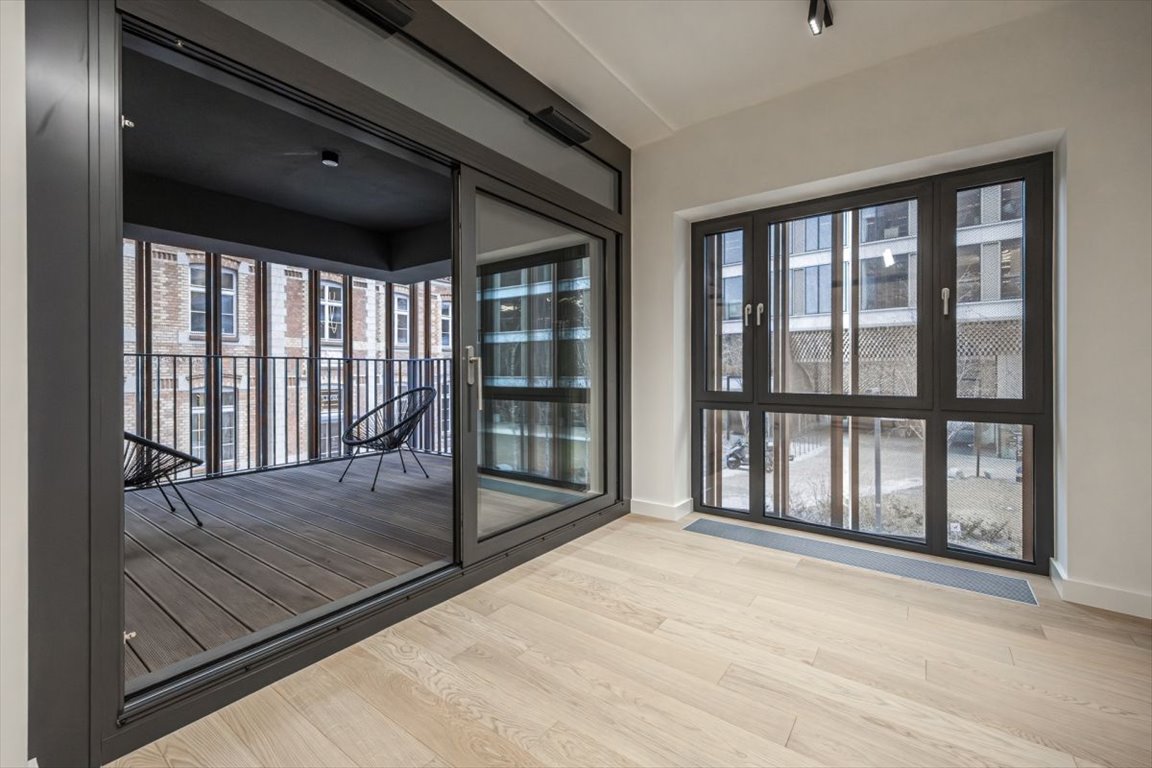Nowoczesne 105 m2 biuro z tarasami i wysokim standardem Warszawa, Wola, Krochmalna  105m2 Foto 1