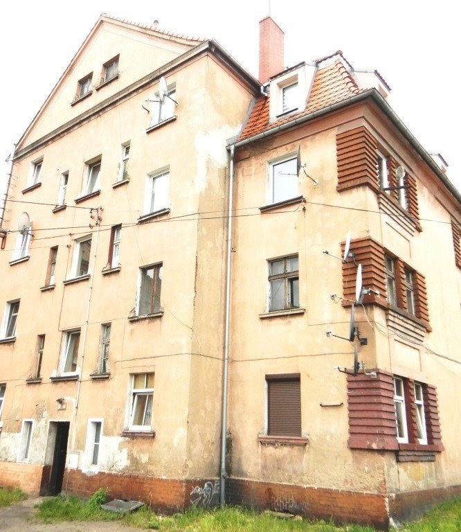 Mieszkanie dwupokojowe na sprzedaż Lubań, Juliusza Słowackiego  69m2 Foto 1