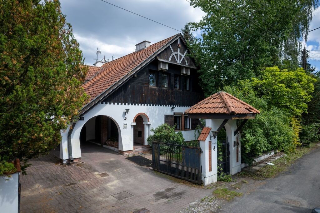 Ekskluzywna rezydencja z prywatnym SPA i klubem - Kanie Kanie, Kręta 4  463m2 Foto 1