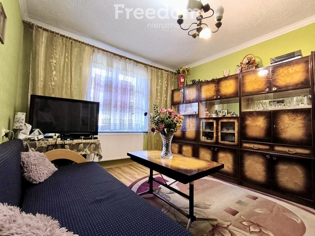 Mieszkanie trzypokojowe na sprzedaż Bobolice, Szpitalna  72m2 Foto 1