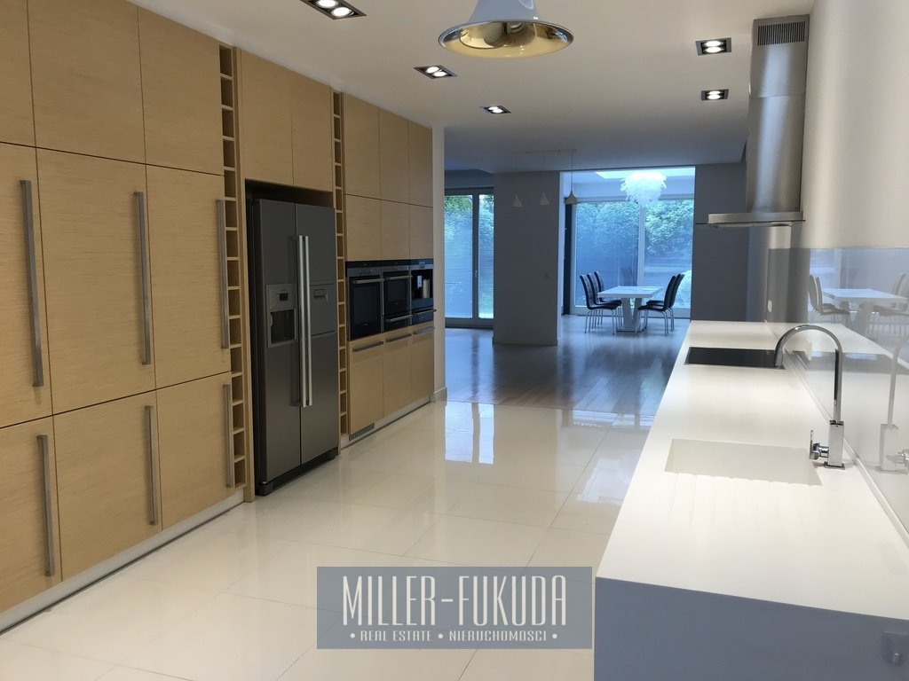 Na wynajem przestronny dom 600 m² z garażem i sauną w Wilanowie Warszawa, Wilanów  600m2 Foto 1