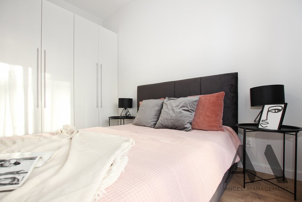 Nowoczesny dwupokojowy apartament z balkonem i garażem w centrum Wrocław, Walońska  44m2 Foto 1